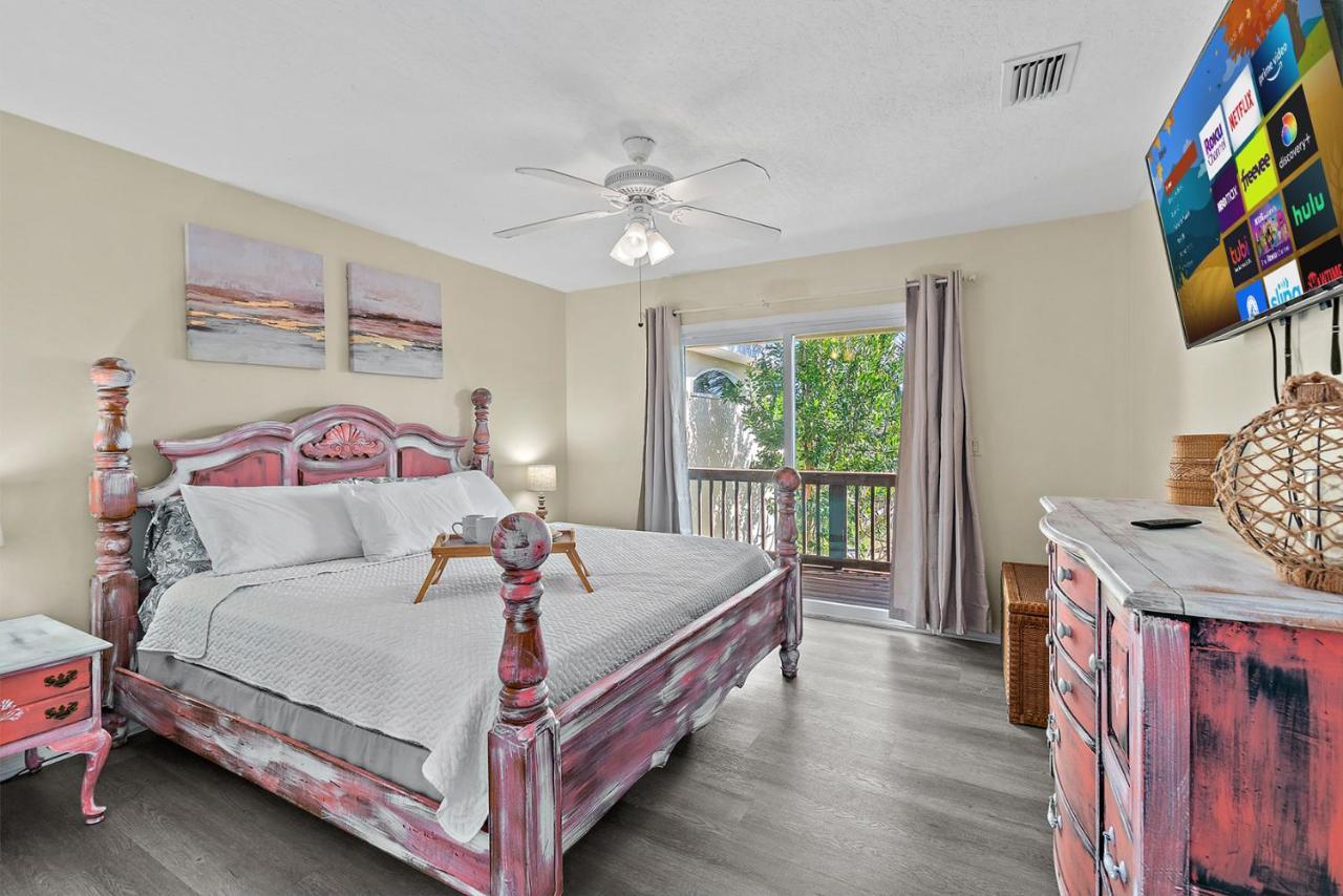 Surfside Paradise Retreat - 3Br And 2Ba Duplex, Grill, Dog Friendly - Close To The Beach! メルボルン エクステリア 写真
