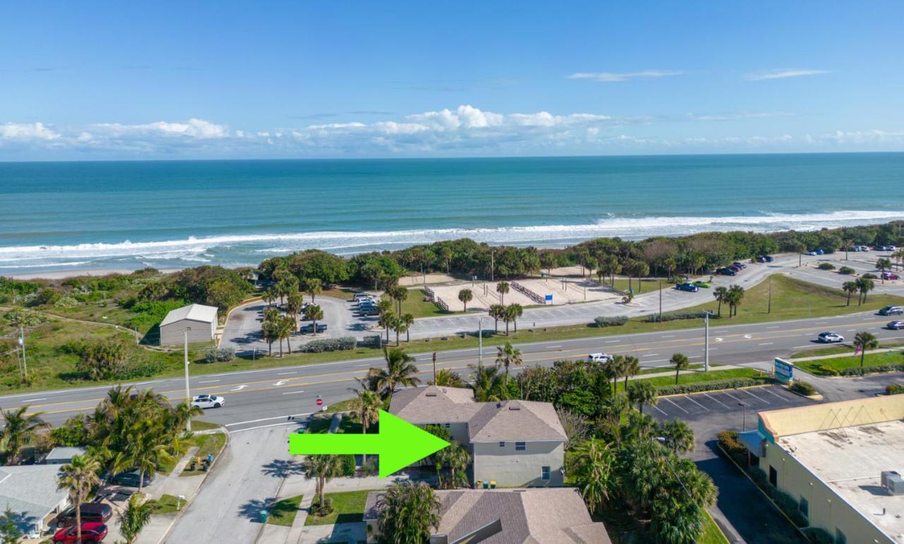 Surfside Paradise Retreat - 3Br And 2Ba Duplex, Grill, Dog Friendly - Close To The Beach! メルボルン エクステリア 写真