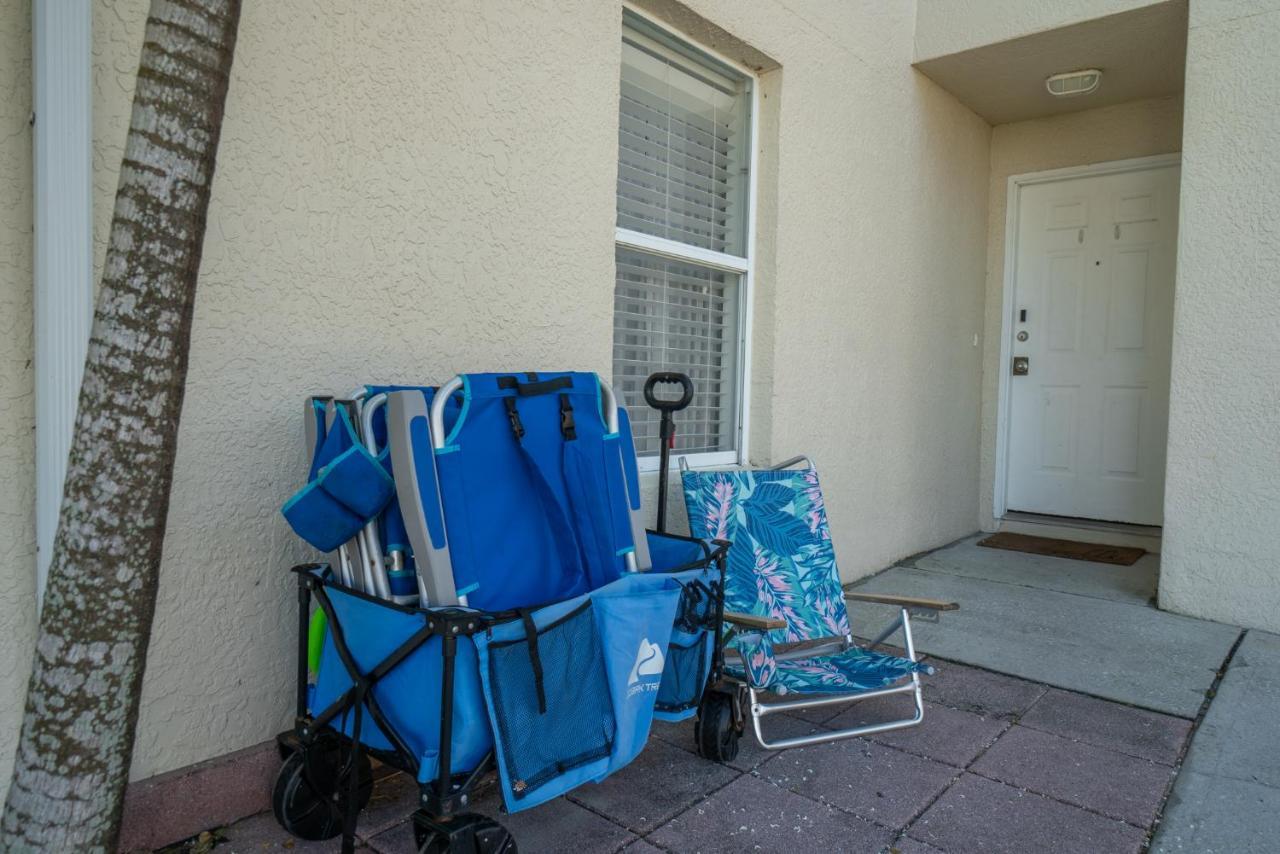 Surfside Paradise Retreat - 3Br And 2Ba Duplex, Grill, Dog Friendly - Close To The Beach! メルボルン エクステリア 写真